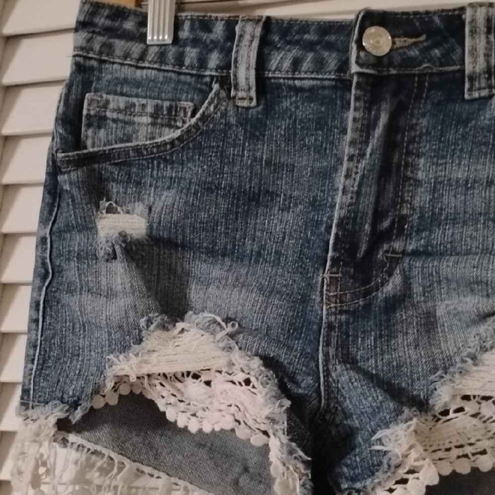 Almost Famous Blue Jean Shorts with Lace Trim - Picture 2 of 6